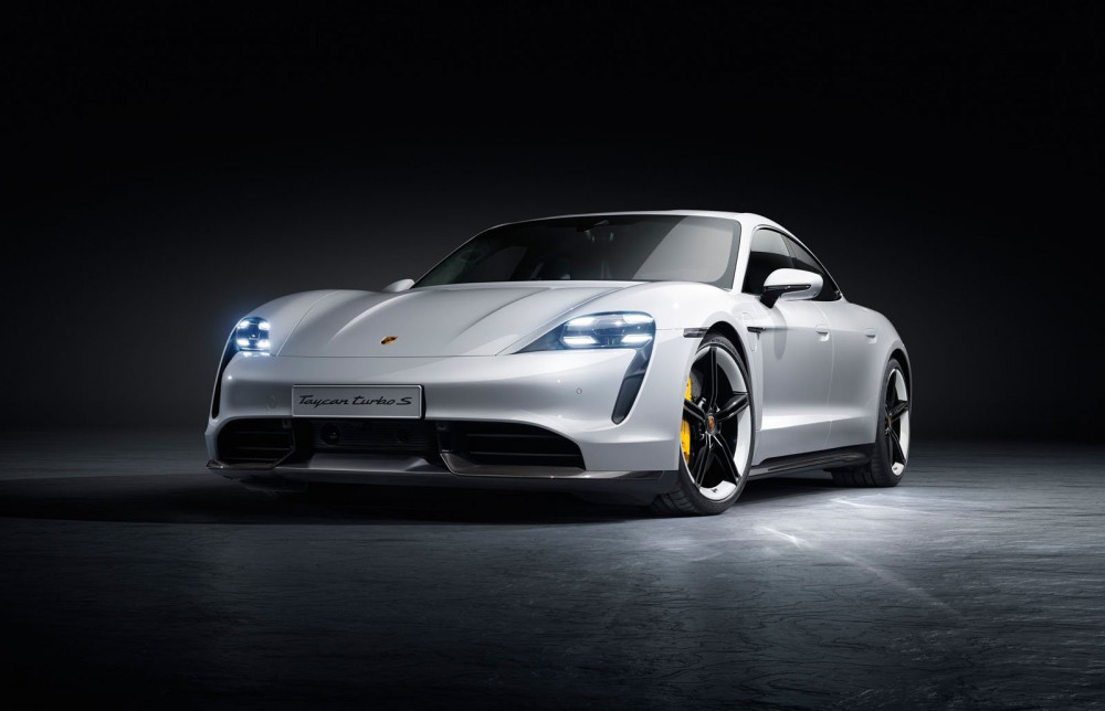 Электромобиль Porsche Taycan 2020 года: цена, характеристики и дата выпуска