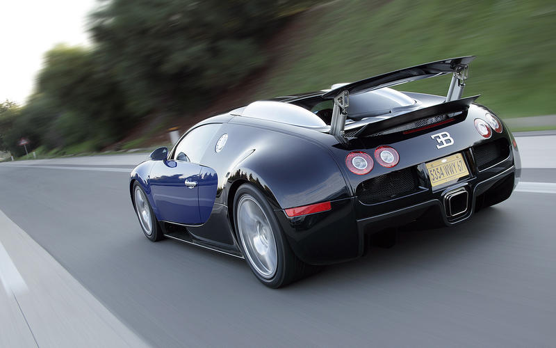 Bugatti Veyron (2005)