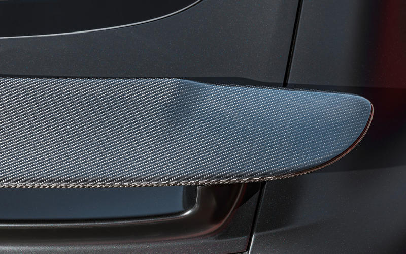 Mercedes-AMG GT: карбоновое волокно